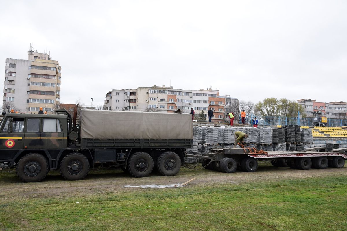 VIDEO Armata a intrat pe stadion la Constanța » Arena, transformată de urgență în spital modular pentru COVID-19