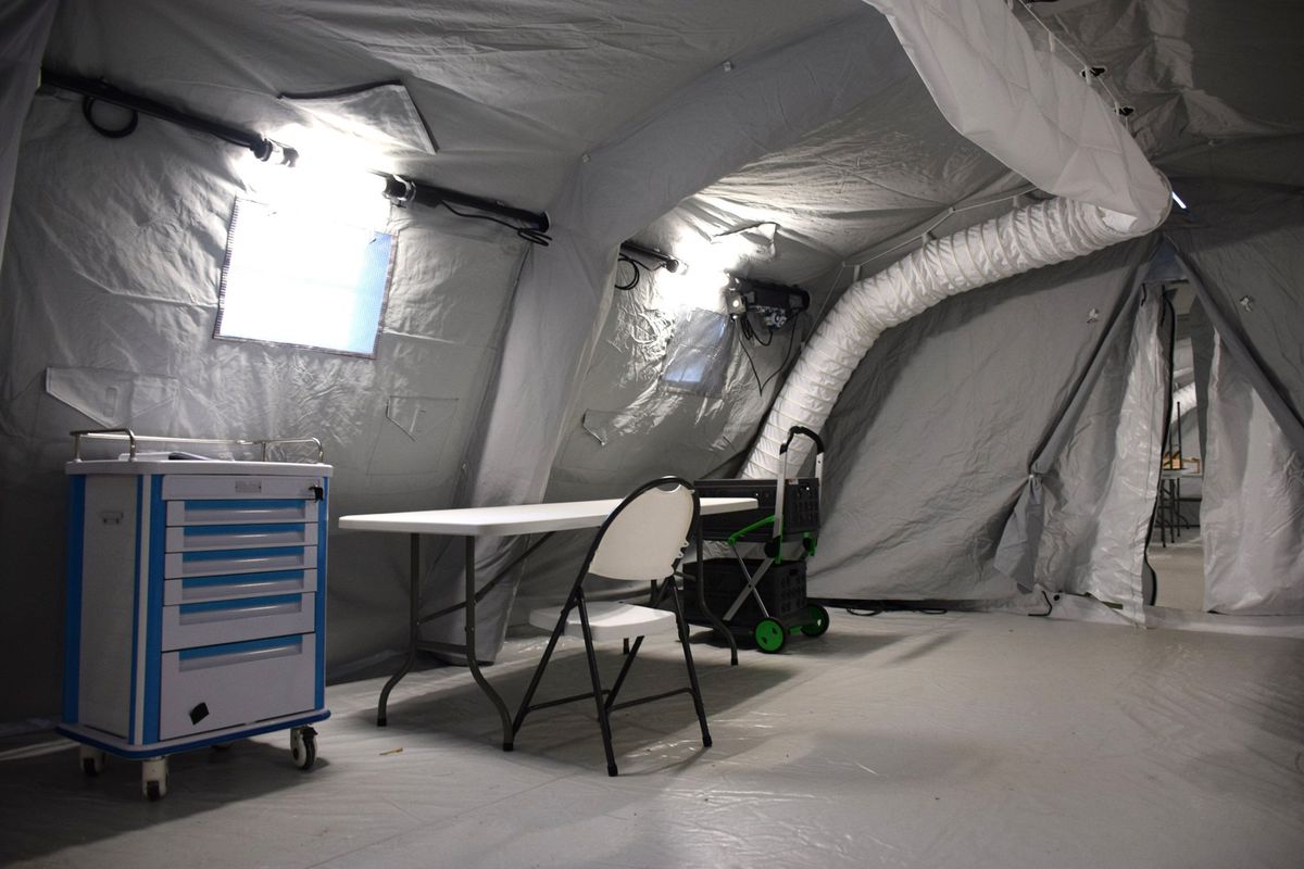 VIDEO Armata a intrat pe stadion la Constanța » Arena, transformată de urgență în spital modular pentru COVID-19