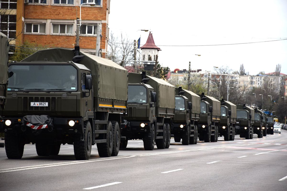 VIDEO Armata a intrat pe stadion la Constanța » Arena, transformată de urgență în spital modular pentru COVID-19