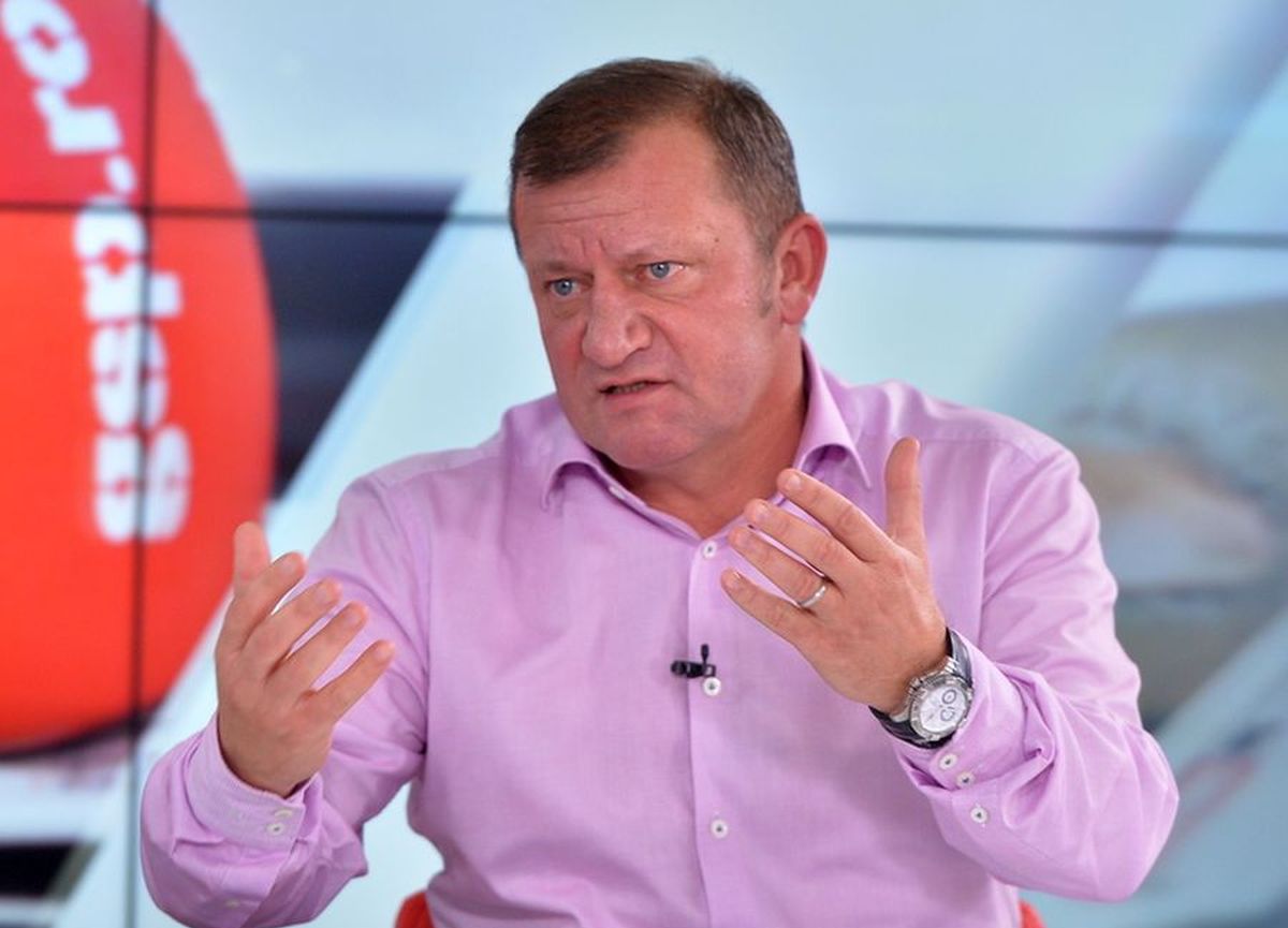 Dorinel Munteanu a luat în vizor un „tricolor”: „E un copil fără prea multă minte”