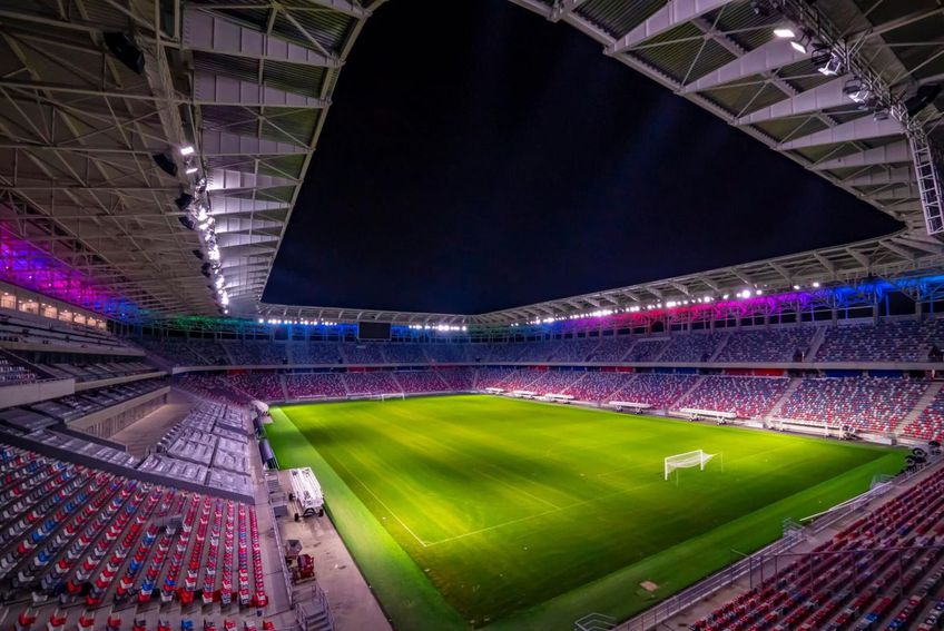 Se pun la punct ultimele detalii la stadionul din Ghencea, iar arena care urmează să găzduiască în principal meciurile celor de la CSA Steaua arată realmente spectaculos.