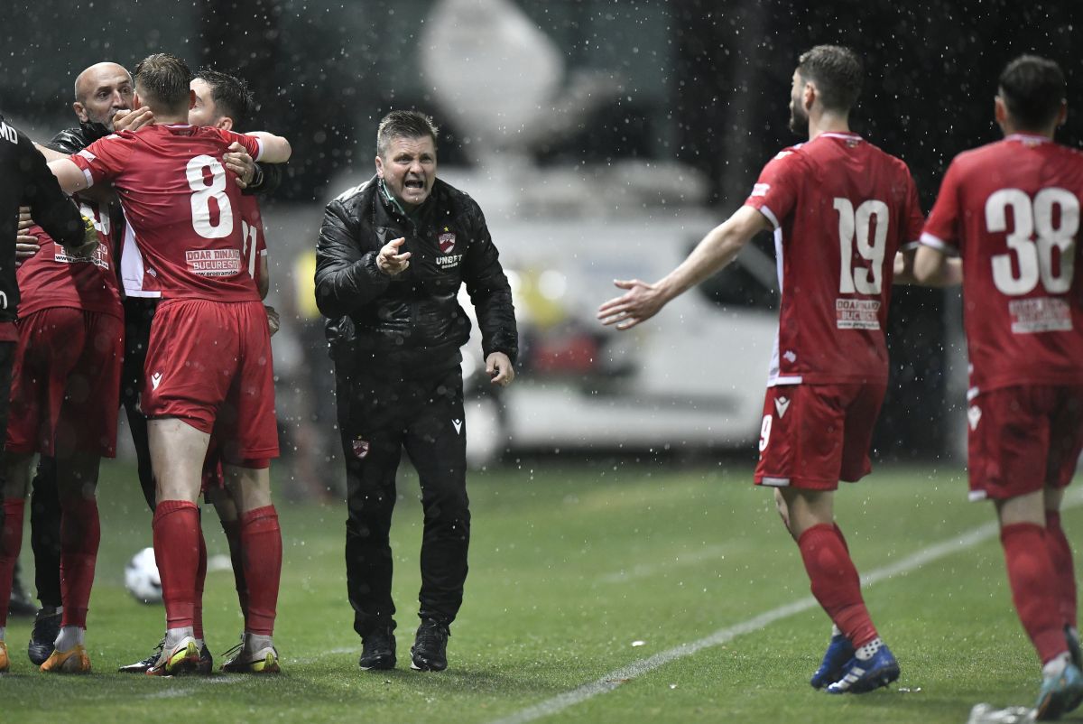 Dinamo, privată de un penalty la Ploiești? Brigada lui Chivulete a lăsat jocul să continue