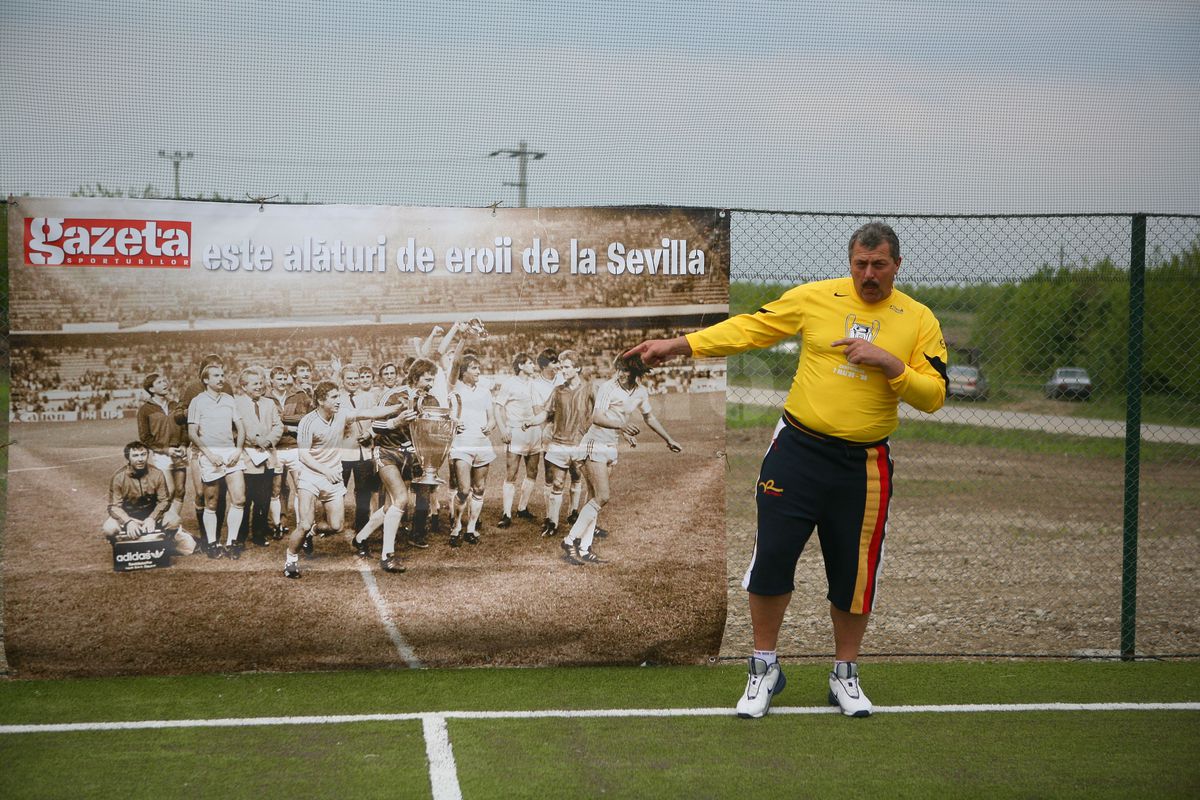 FCSB l-a uitat pe Helmut Duckadam de ziua lui