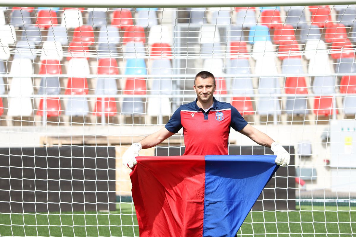 Vasili Hamutovski a semnat cu CSA Steaua