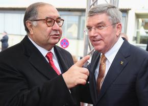 Alisher Usmanov s-a autosuspendat din funcția de președinte al Federației Internaționale de Scrimă