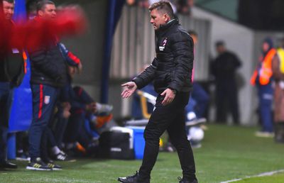 Dinamo, lovită din nou de ghinion » Dusan Uhrin a pierdut încă un jucător în prima repriză a meciului cu Chindia