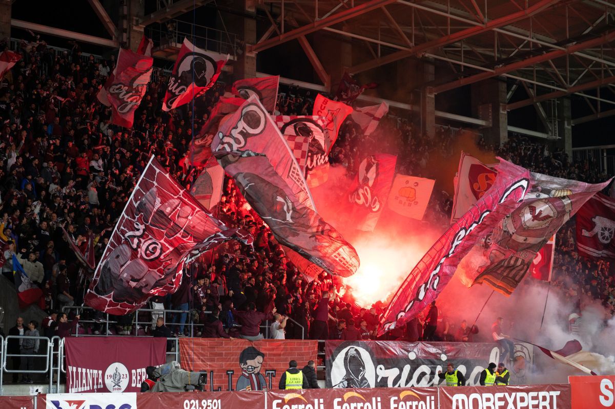 Rapid - Farul, show de lumină și culoare în peluza giuleșteană