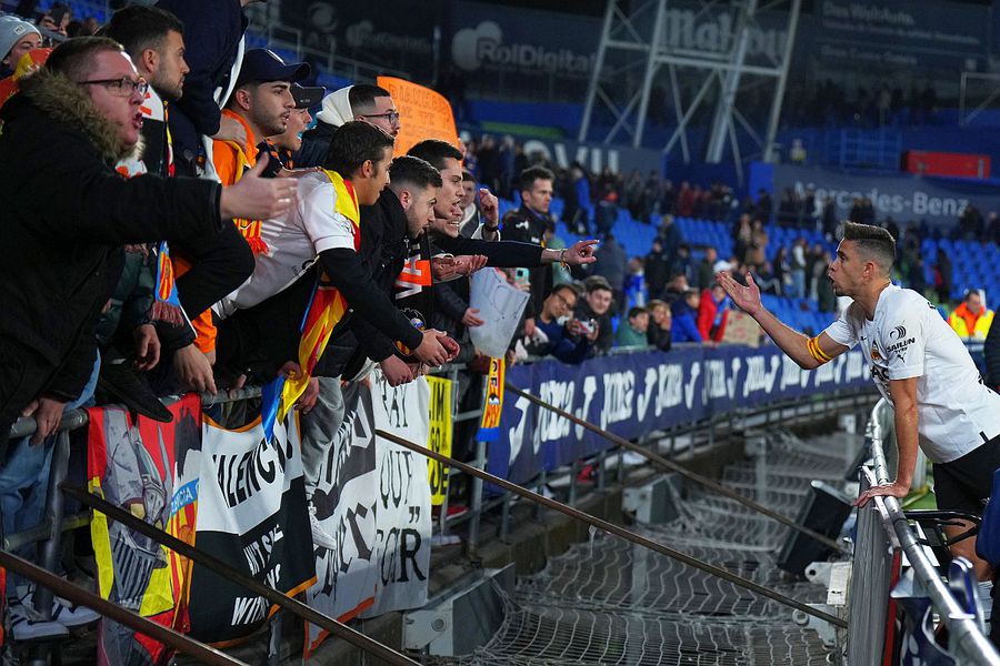 Fanii Valenciei au ajuns la capătul răbădării / Sursă foto: Guliver/Getty Images În genunchi! Patru echipe de legendă din Europa sunt groggy și riscă să retrogradeze