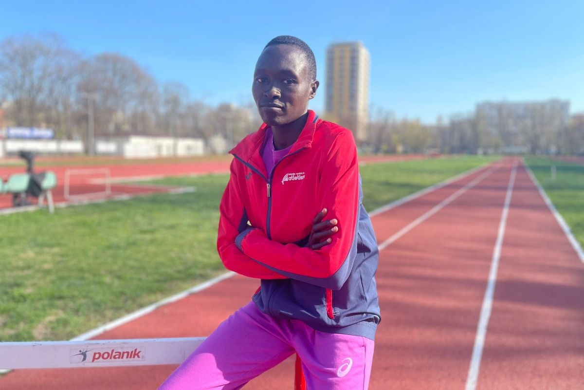 „Știți ce ador la voi?” » Senzaționala poveste a primei sportive din România calificate la Jocurile Olimpice, Melvine Delvine Meringor: „În Kenya, tribul meu încă mai poartă lupte”