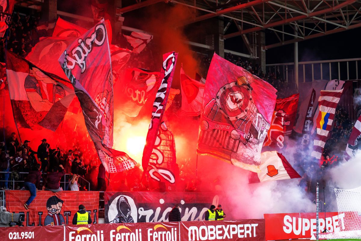 Rapid - Farul, show de lumină și culoare în peluza giuleșteană