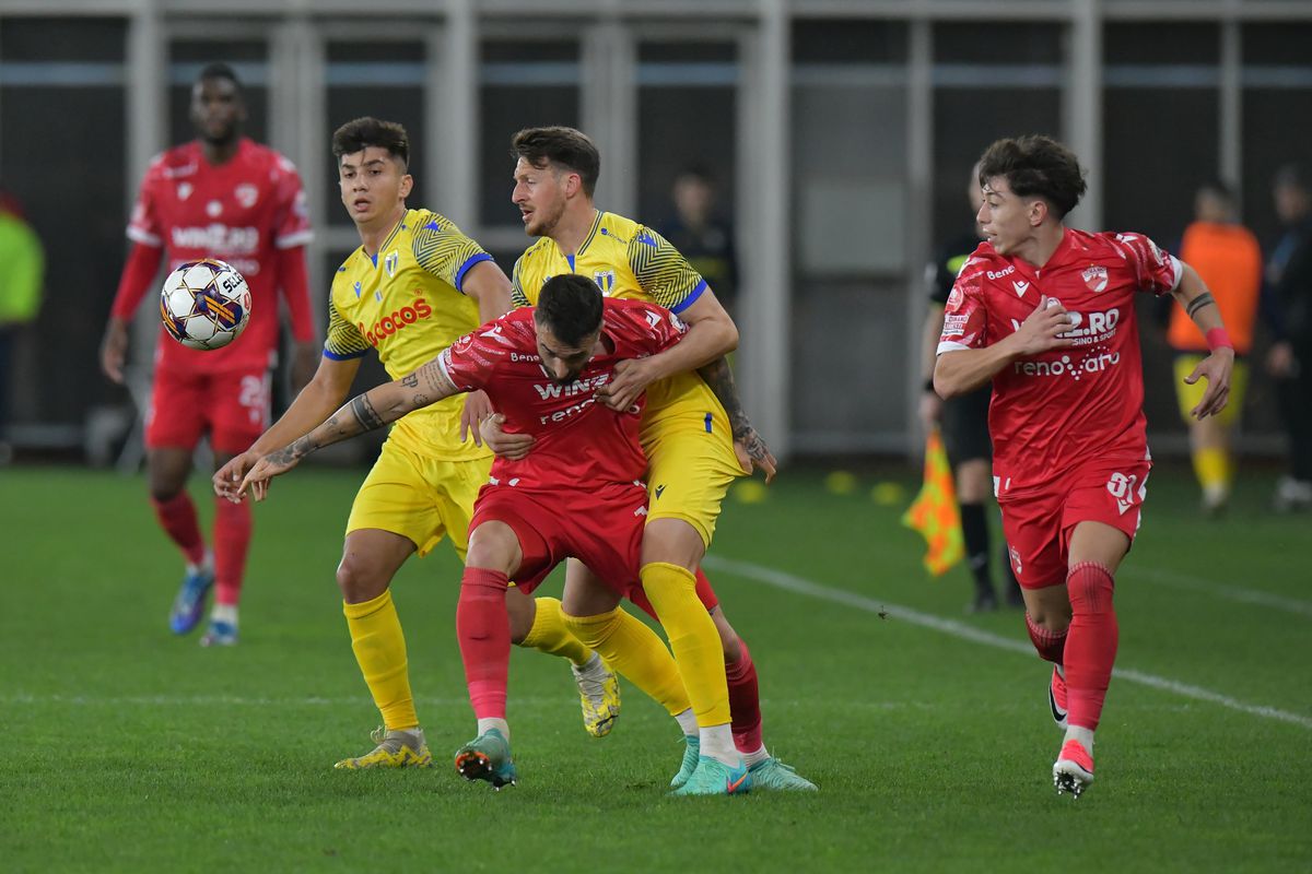 Dinamo a ratat victoria în minutul 90+13. Gicu Grozav, gol dintr-un penalty controversat dictat de Feșnic + clasamentul