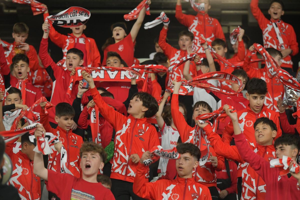 Mircea Lucescu, pe stadion la Dinamo - Petrolul: cum a fost posibil