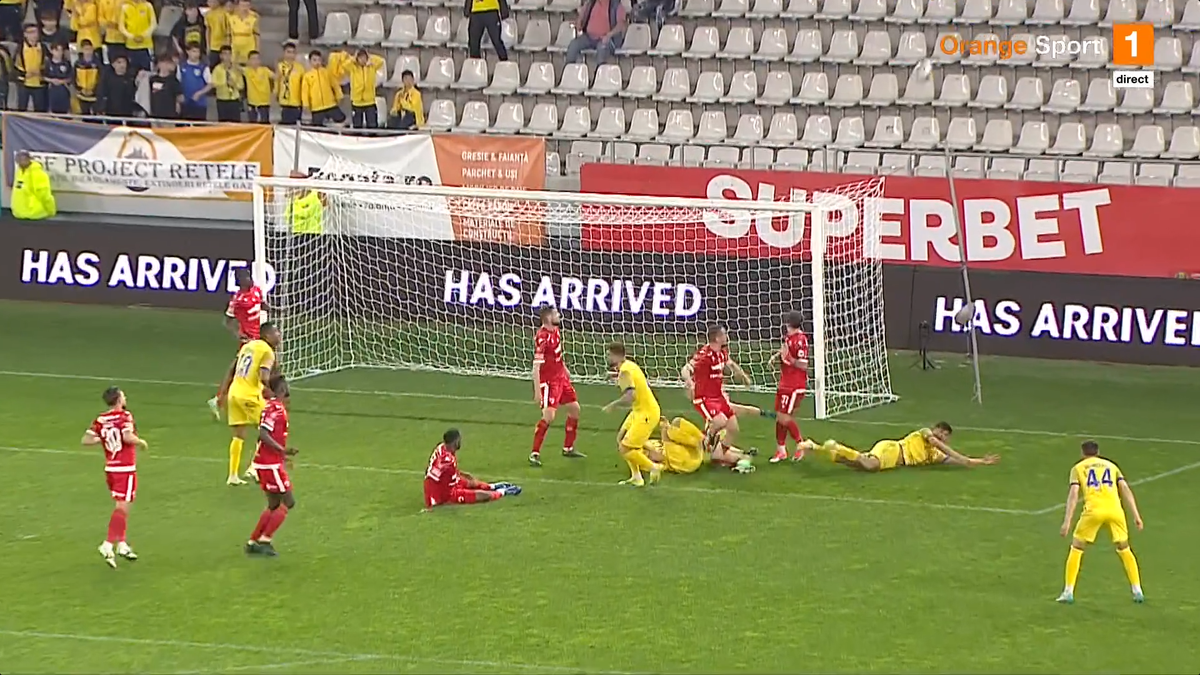 Fotbalistul de la Dinamo care a răbufnit după 1-1 cu Petrolul, taxat imediat în direct: „Vorbește fără să gândească”