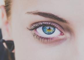 Nu știi ce să îi cumperi iubitei de Paște? Iată 5 tipuri de mascara, pentru un cadou practic și util!