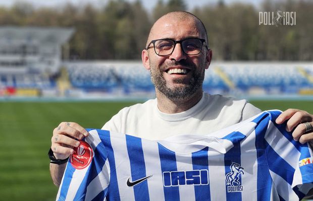 Prezentare neobișnuită » Cum a anunțat Poli Iași că Tony e noul antrenor al echipei