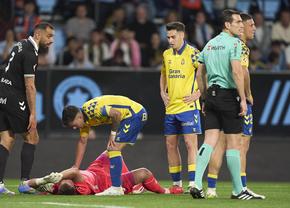 Accidentare de groază în La Liga » Fostul jucător al Barcelonei s-a ales cu intestinul subțire perforat