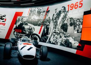 Oficial: Red Bull copiază culorile Honda din anii '60