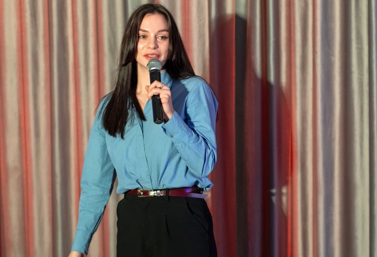 Mihaela Jeremic, voleibalista cu două degete la mâna dreaptă și trei la cea stângă: imagini inspiraționale