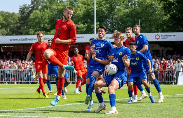 Stupefiant! La un club german, jucătorii și antrenorii au demisionat în bloc » Bayern i-a ajutat, dar n-a fost de ajuns