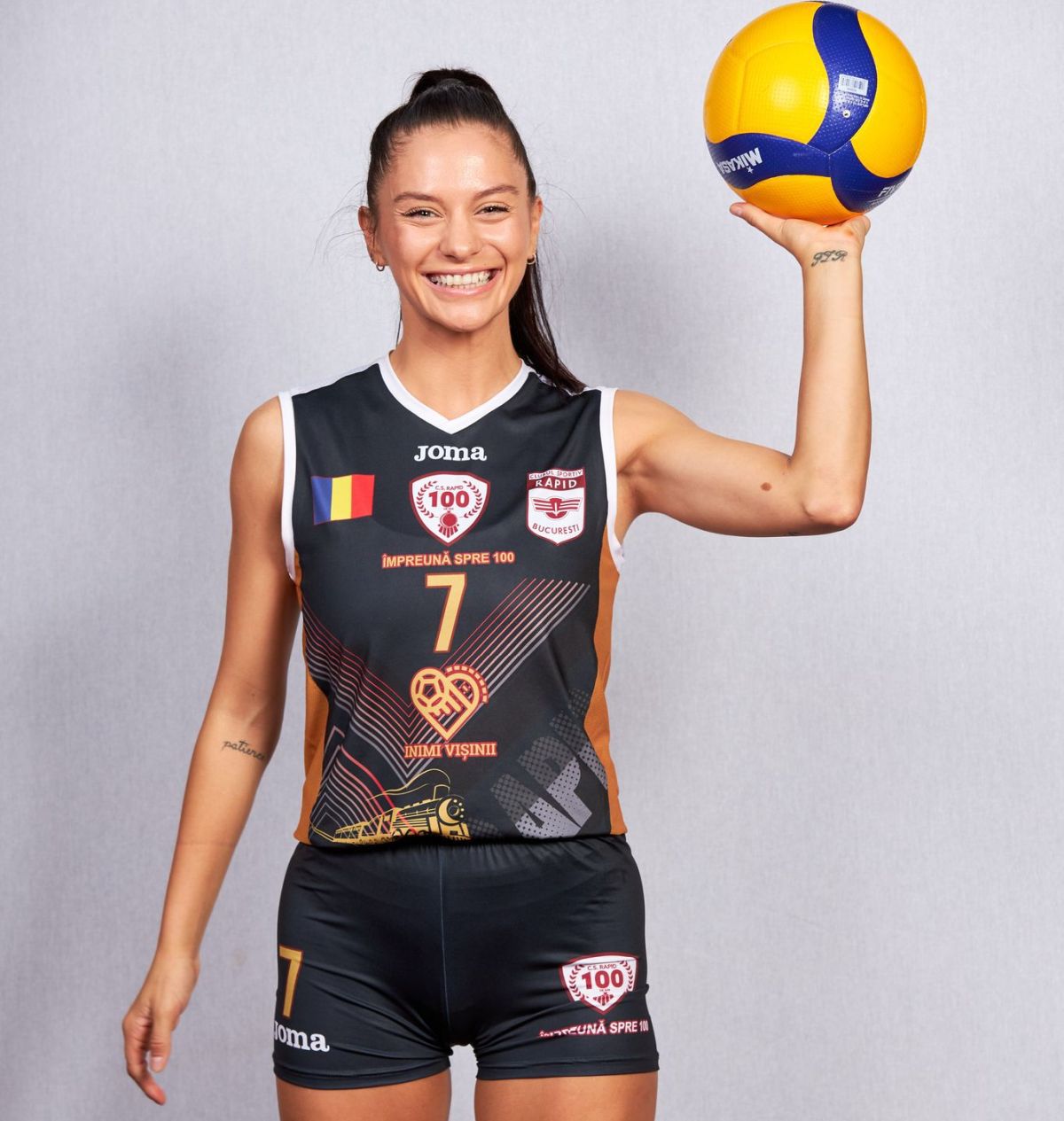 „Handicapul meu e cel mai bun lucru care mi s-a întâmplat” » Impresionanta poveste a sportivei din România care a excelat cu 5 degete lipsă la mâini: „M-a făcut să prețuiesc ce am”