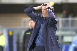 Analiză dură pentru Cristi Chivu: „Foarte puține soluții...” + „Man trăiește între puțin și nimic”