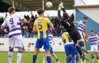 „Ne-am întors! Revenim în Superliga” » Sunt în Liga 3, dar se țin de farse. Gluma care nu le-a picat bine suporterilor: „Vine și Mourinho antrenor?”