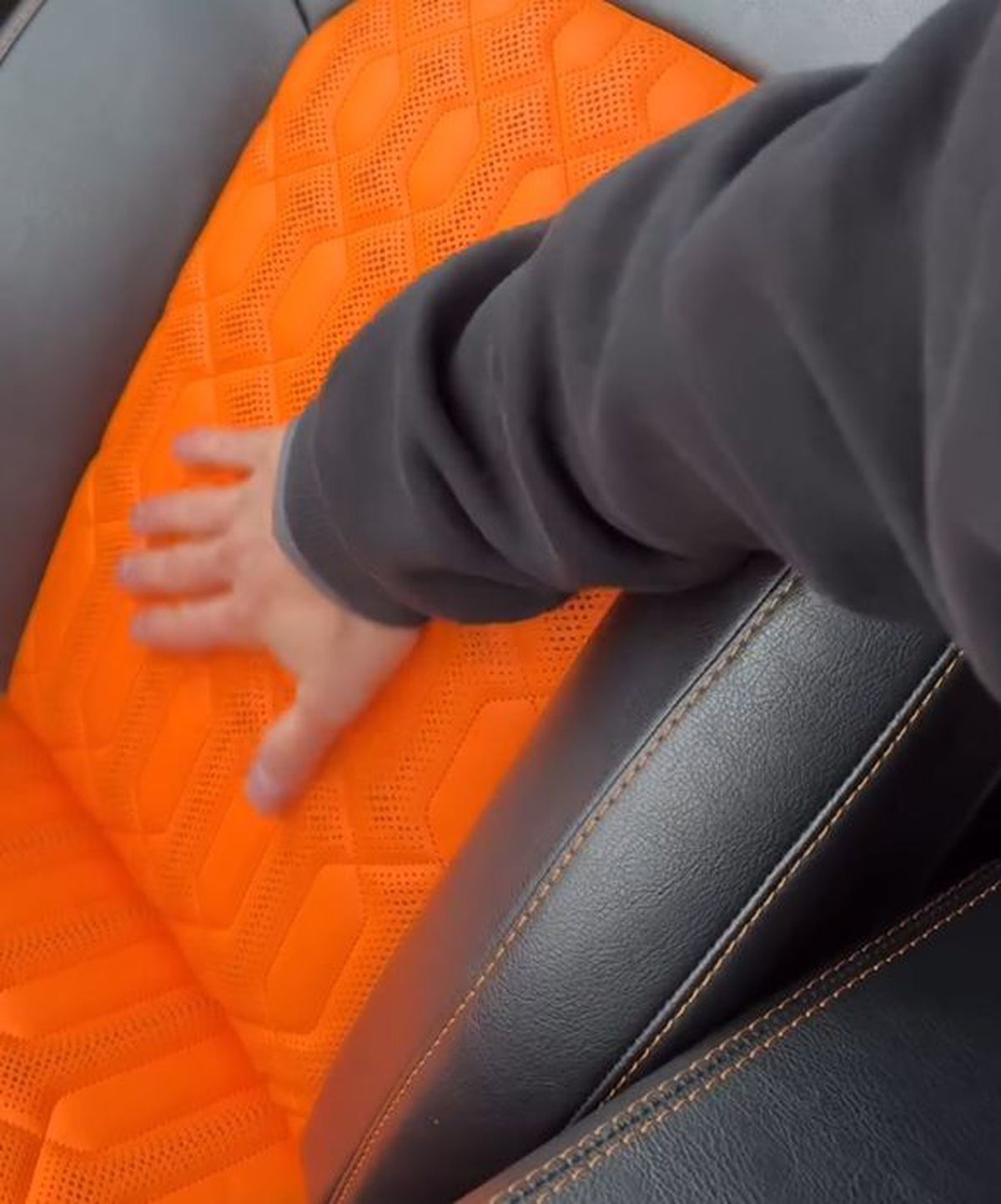 Noua Dacia Duster tunată a devenit virală! Cum arată mașina modificată: prețul e uriaș!