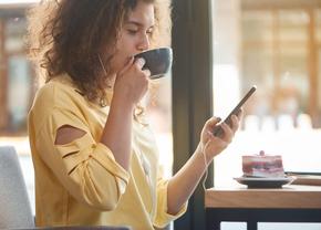 Siguranța și performanța dispozitivelor mobile în utilizarea cotidiană