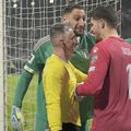 Gianluigi Donnarumma, certându-se aici cu Nikola Vasilj // foto: Imago Images