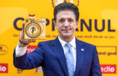 Gică Popescu și-a lansat jocul, „Căpitanul” » Cât costă, cum se joacă și unde se găsește, dar și ce-l enervează cel mai mult