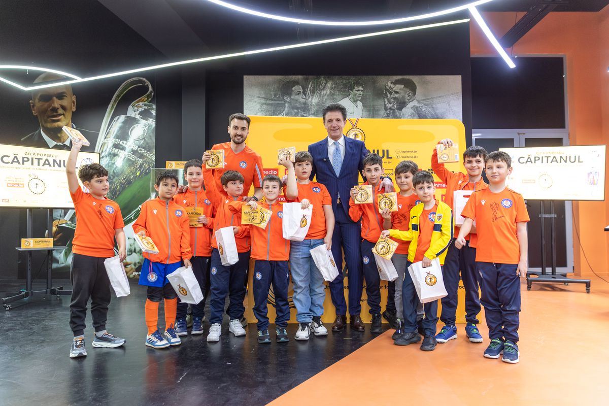 Muzeul Fotbalului - lansare joc „Căpitanul” - Gică Popescu