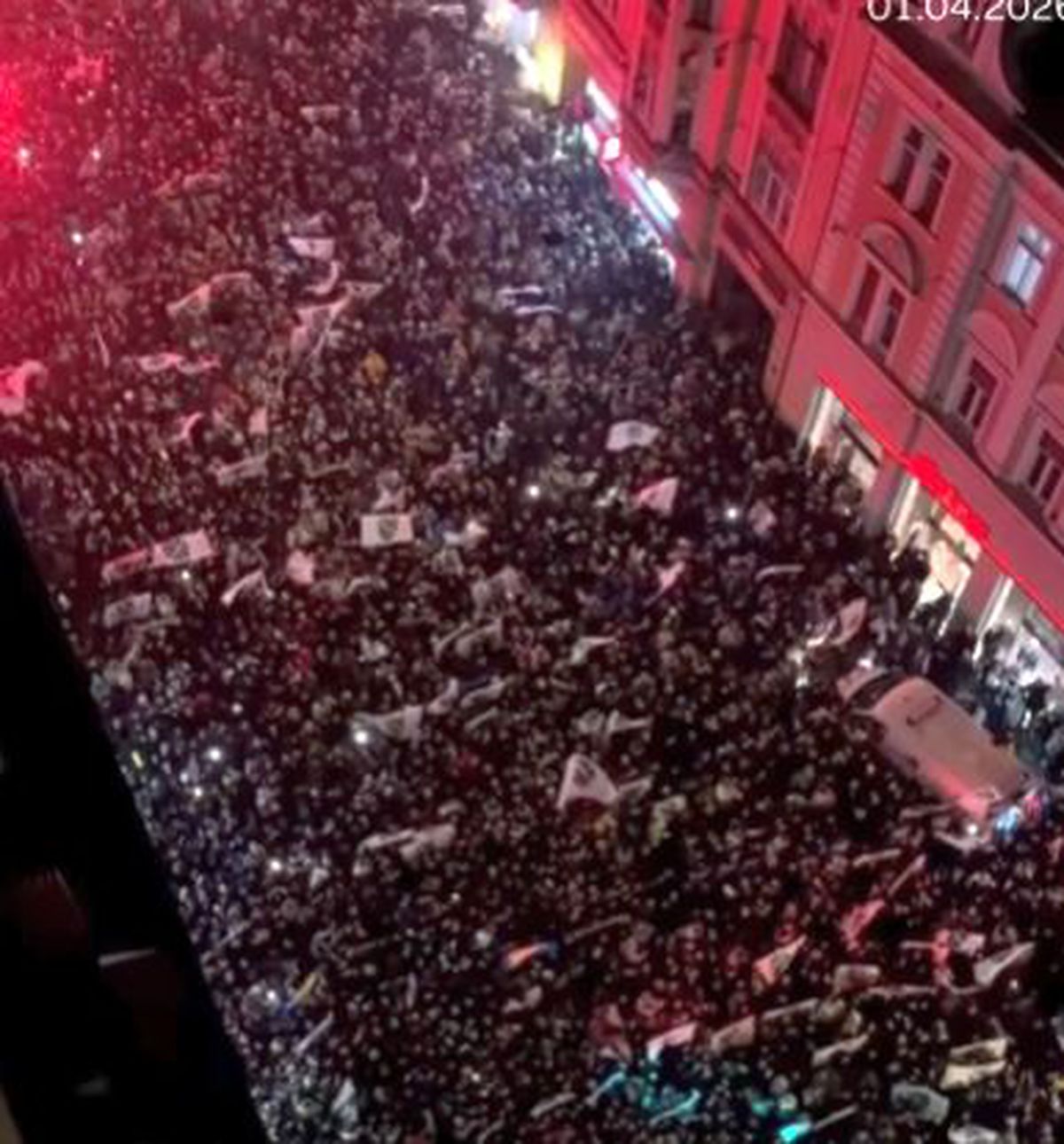 100.000 de oameni în stradă la Sarajevo! Imagini senzaționale, după calificarea la Campionatul Mondial