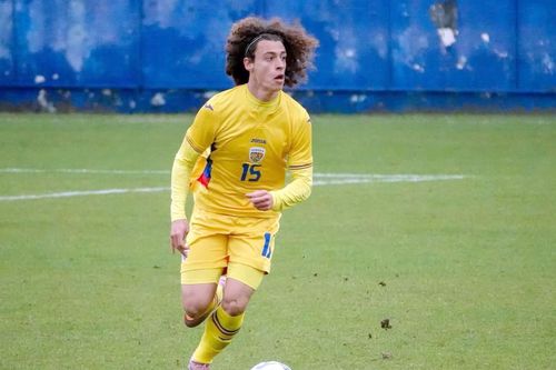 Rareș Coman, în tricoul României U18 // FOTO: Instagram