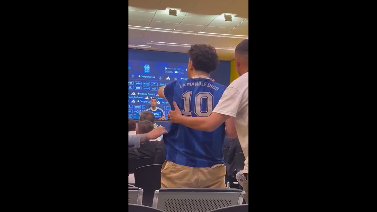 Scene curioase în conferința de presă a lui Lionel Scaloni, selecționerul Argentinei