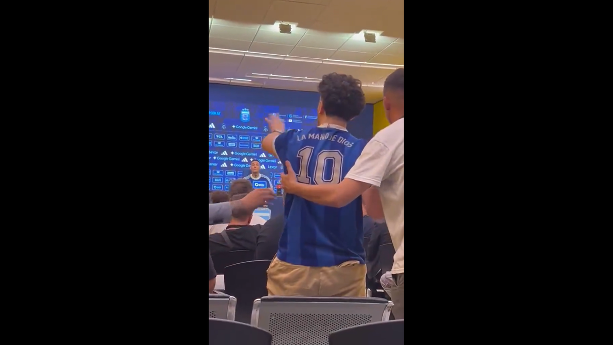 Scene curioase în conferință: s-a infiltrat și l-a avertizat pe selecționerul Argentinei: „Vreau să fii pregătit!”