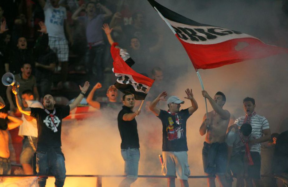 Ultrașii lui Dinamo vor să preia puterea de la Ionuț Negoiță. foto: Guliver/Getty Images