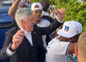 Ancelotti, așa cum nu l-ai mai văzut » Dans pe muzică latino după câștigarea La Liga cu Real Madrid