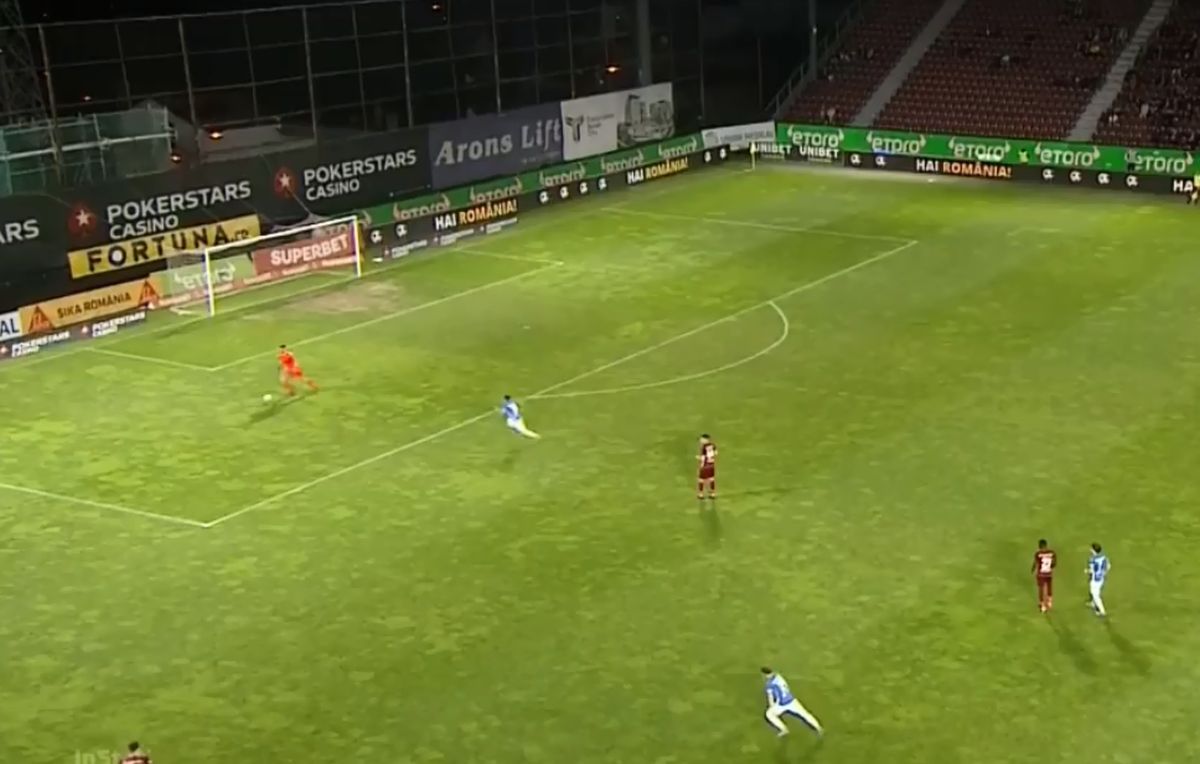 Farul a cerut penalty și gol! Două decizii de arbitraj pro-CFR la faze milimetrice » Ce arată reluările