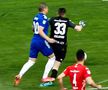 Greșeală flagrantă la gol în FCU Craiova - UTA! Ce a făcut arbitrul în loc să dea ROȘU pentru un fault brutal + Penalty cerut la ultima fază