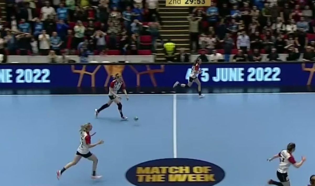 CSM București, gafă în finalul meciului cu Esbjerg / FOTO: Capturi TV @Digi Sport 1