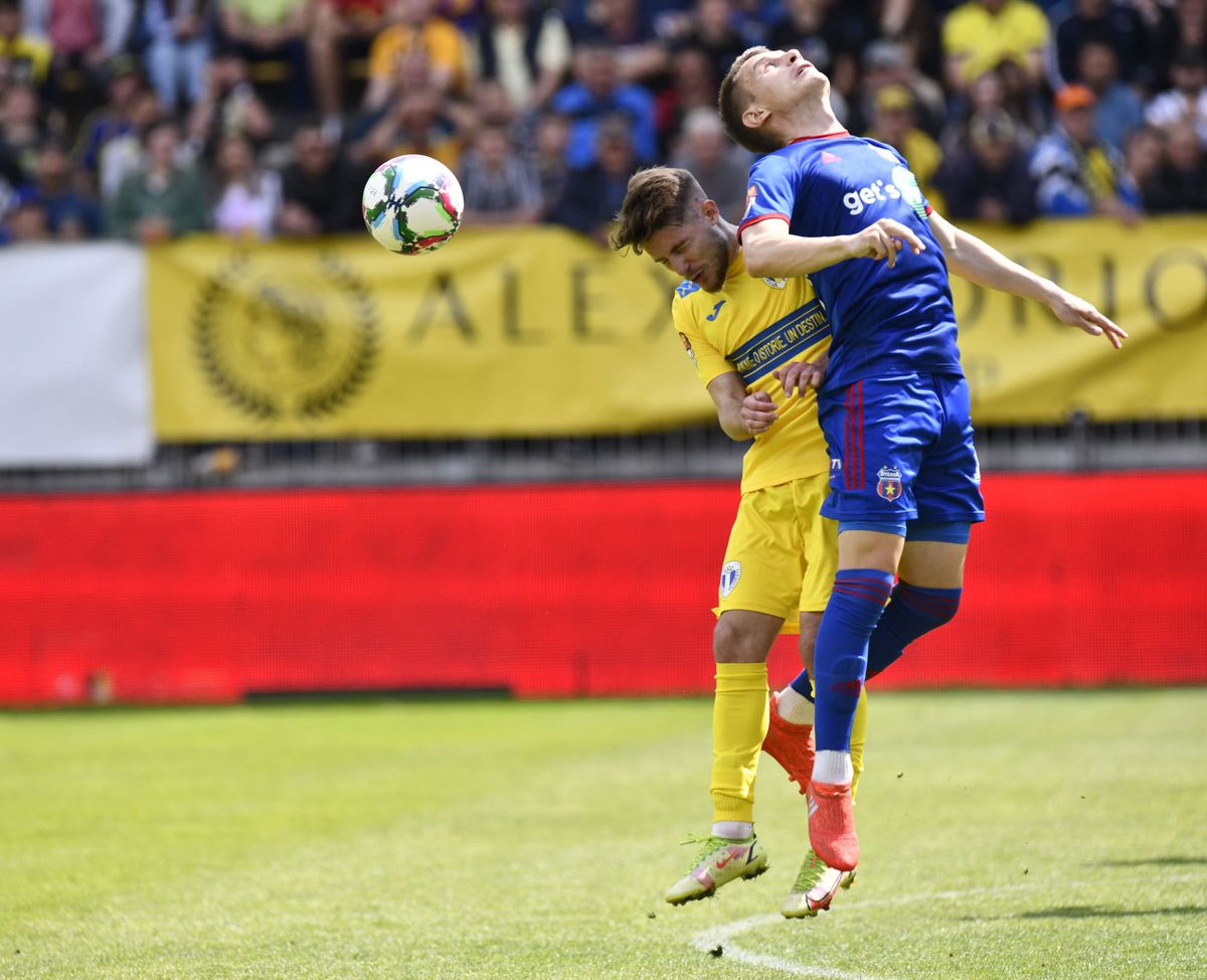 Atmosferă de vis, fotbal închis » Petrolul și CSA Steaua, remiză albă în fața unui stadion plin