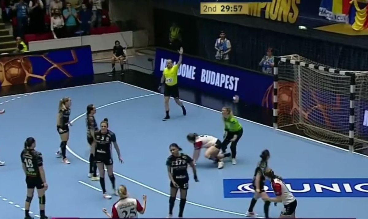 CSM București, gafă în finalul meciului cu Esbjerg / FOTO: Capturi TV @Digi Sport 1