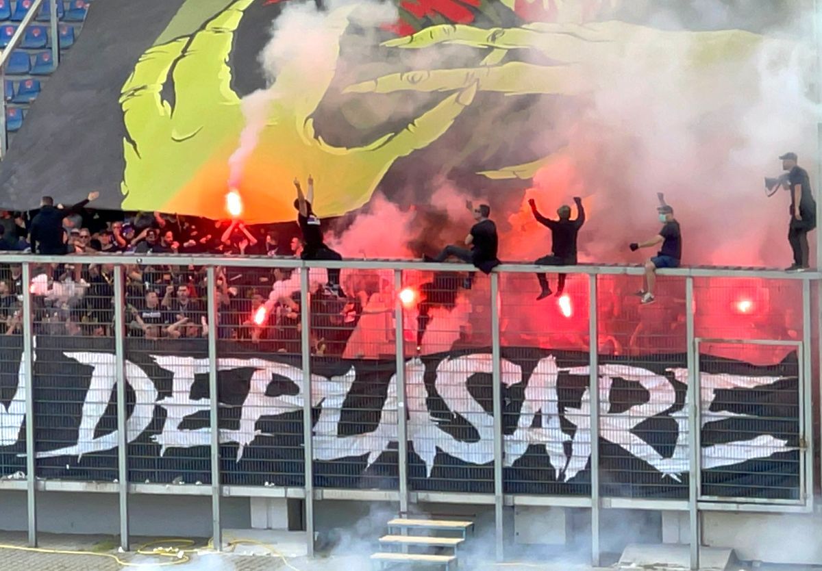 Petrolul - Steaua, derby incendiar pe „Ilie Oană”: imagini cu atmosfera surprinse de reporterii GSP