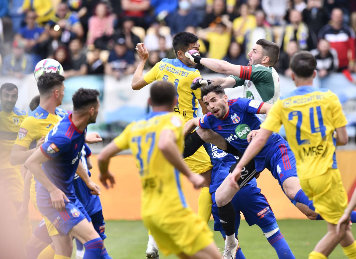 Atmosferă de vis, fotbal închis » Petrolul și CSA Steaua, remiză albă în fața unui stadion plin