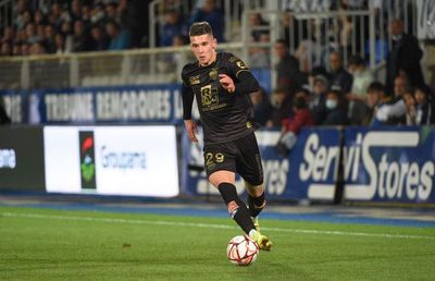 Stranierul care NU vrea să audă de națională face spectacol în Franța » A reușit o nouă „dublă”