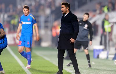 Fost coleg cu Adi Mutu, Bogdan Lobonț e surprins de antrenorul Rapidului: „Mă uit cum sunt el și Rădoi”