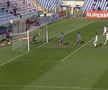 Portarul lui Dinamo, gafă uriașă în meciul cu Gloria Buzău: și-a băgat mingea în poartă!