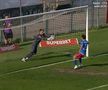 Dujmovic intră cu mingea în poartă