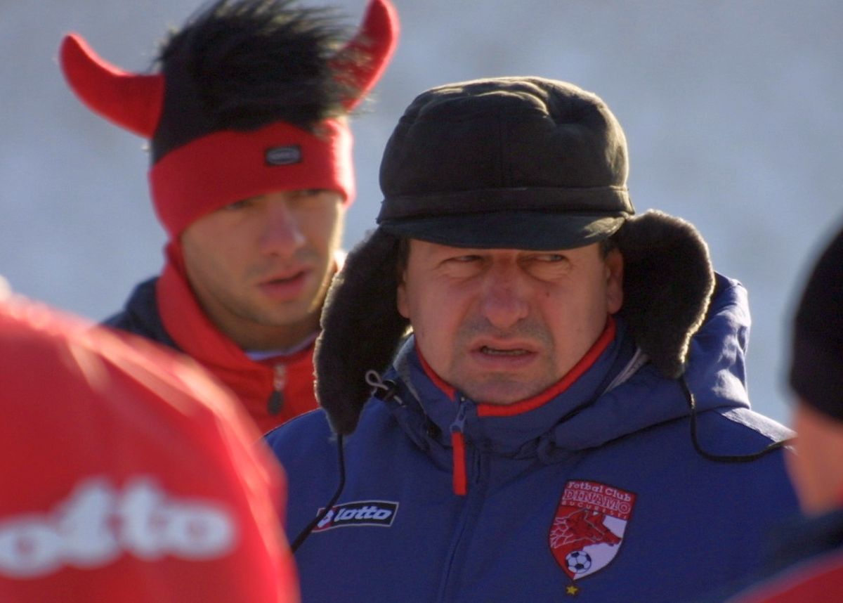 Ion Marin (file din poveste) - imagini de colecție cu „Săpăligă” pe banca lui Dinamo