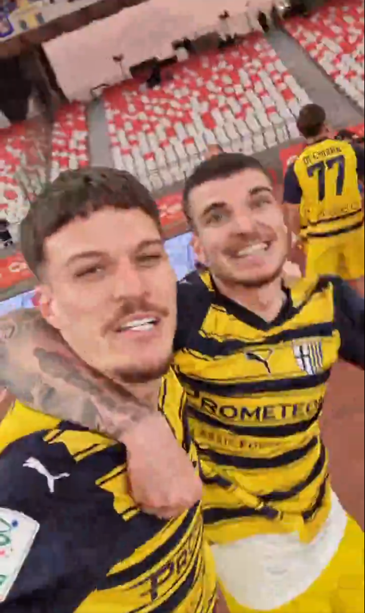 Man și Mihăilă au promovat cu Parma în Serie A! Cum a arătat petrecerea